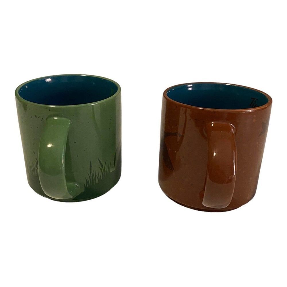 Pair Of 2017 Limited Edition Tim Hortons #17 Beaver & Geese Mugs - Picture 2 of 16